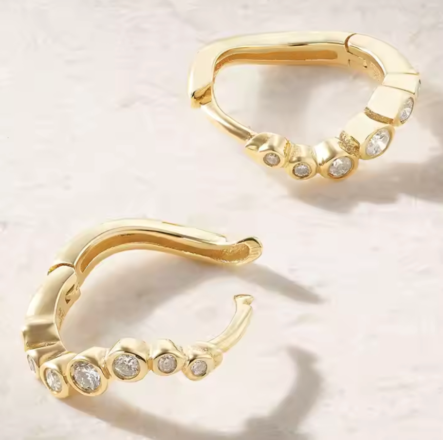 BENNET Huggy Earrings